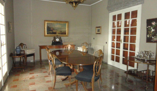 Τραπεζαρία - Dining room